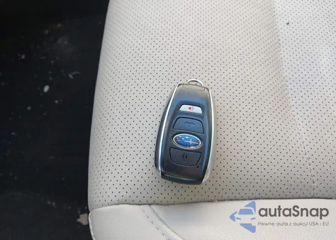 2016 Subaru Outback 2.5I Limited z USA, uszkodzony, nr VIN 4S4BSBLC2G3257864